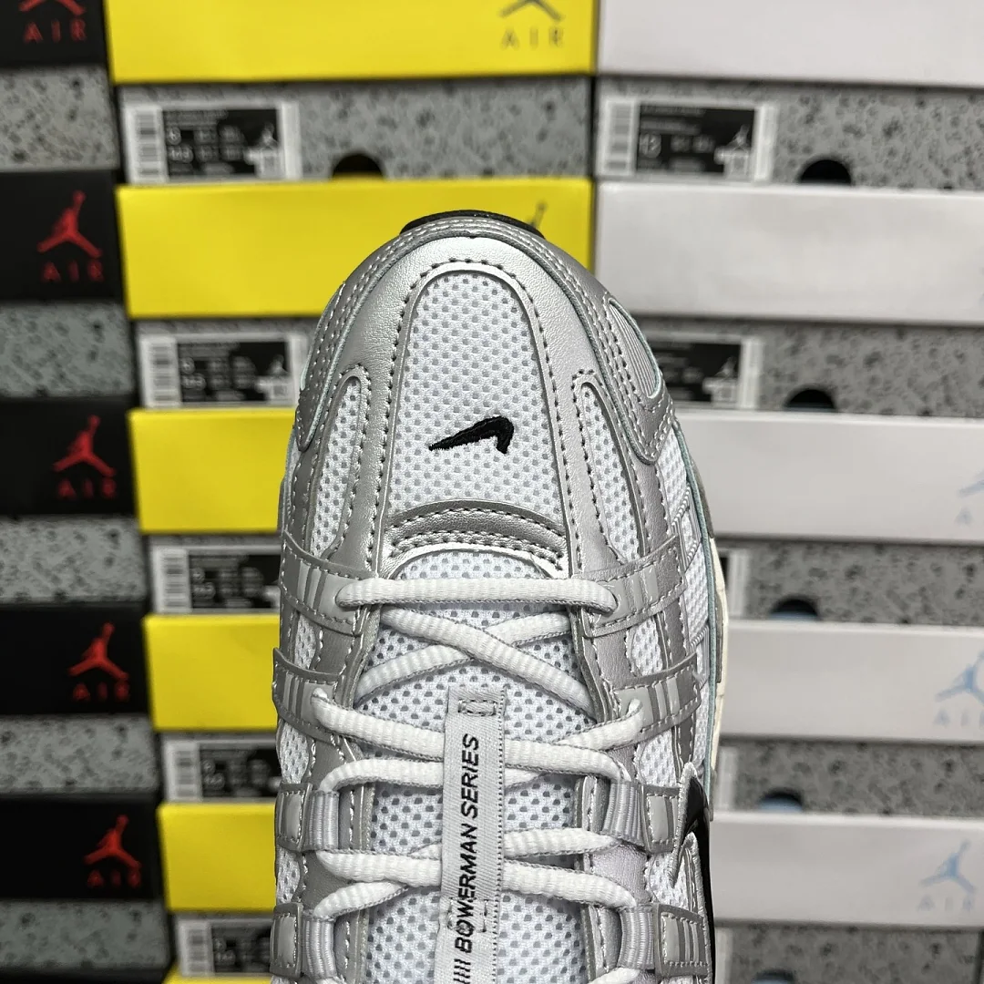 나이키 [CS] P 6000 CD6404-105 201531 Nike P-6000 White Metallic Silver Flat Black 상세 이미지 9