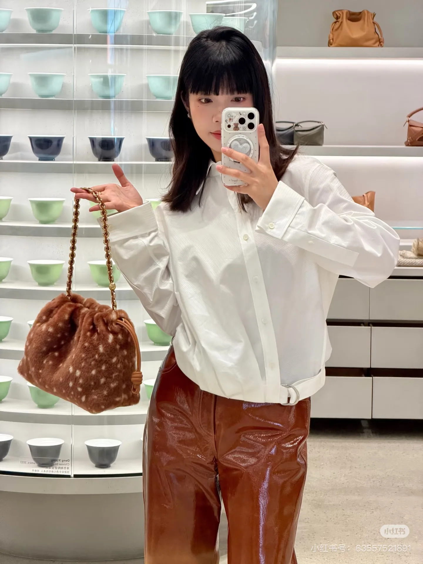 로에베 비대칭 실루엣 벨티드 여성 셔츠 상세 이미지 6