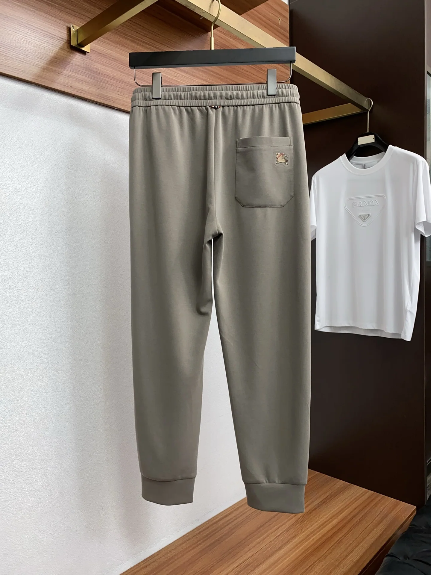 톰브라운 남성 바지 148334 Thom Browne Pants 상세 이미지 8