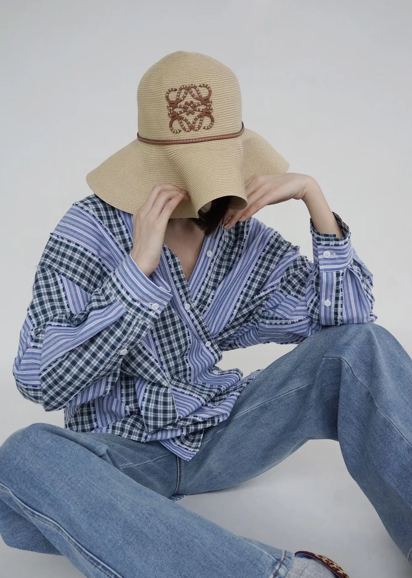 로에베 특대형 스트로 모자 상세 이미지 3