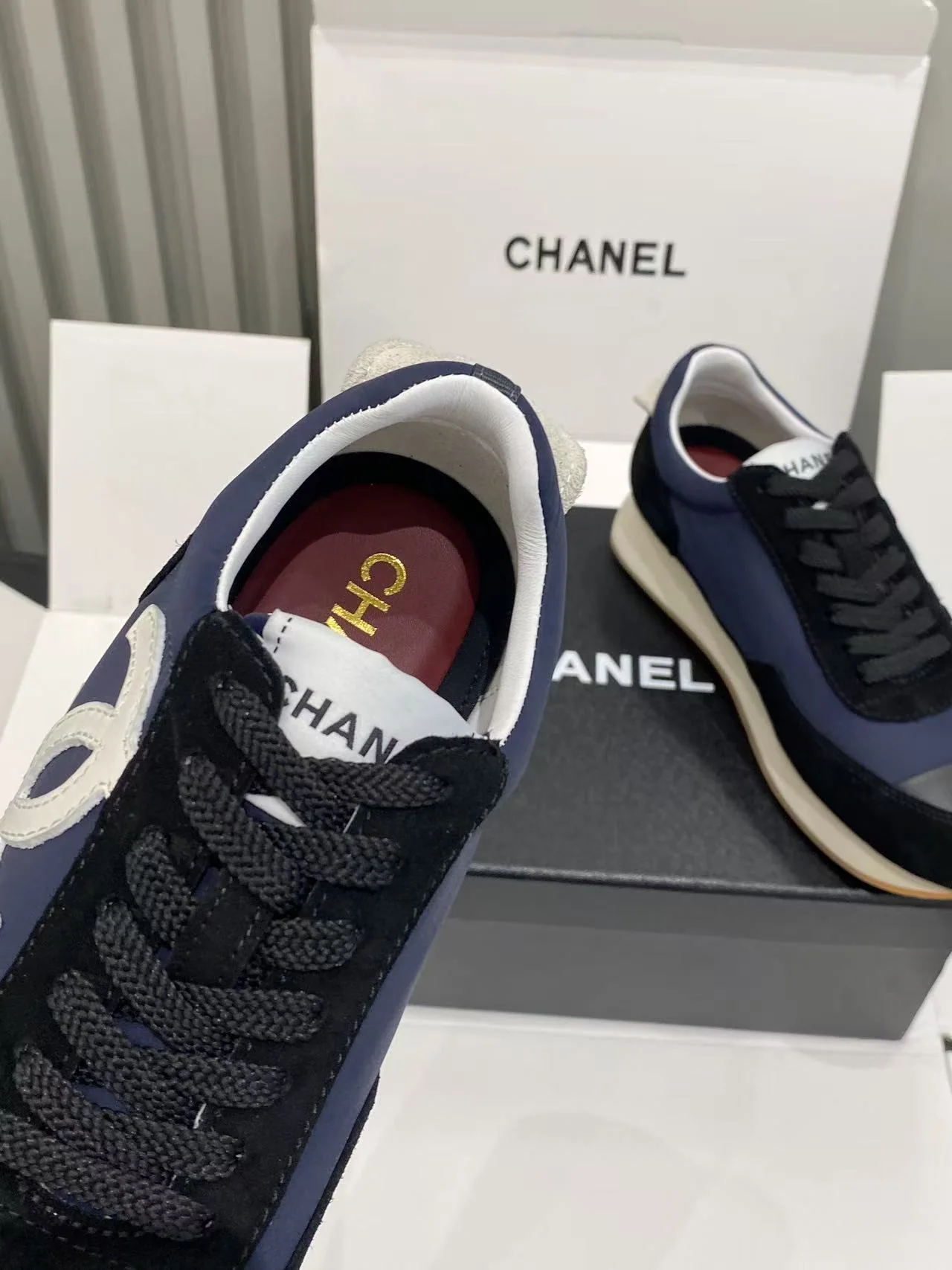 샤넬 더블 C 투명 컬러 블록 플랫폼 트레이닝슈즈 상세 이미지 7