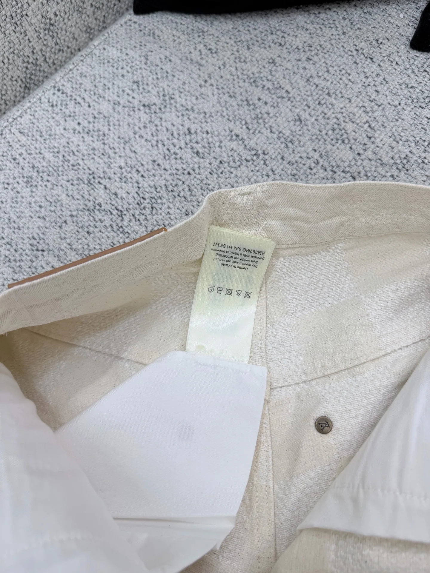 루이비통 체커보드 자수 경량 데님 반바지 26 SS 상세 이미지 9