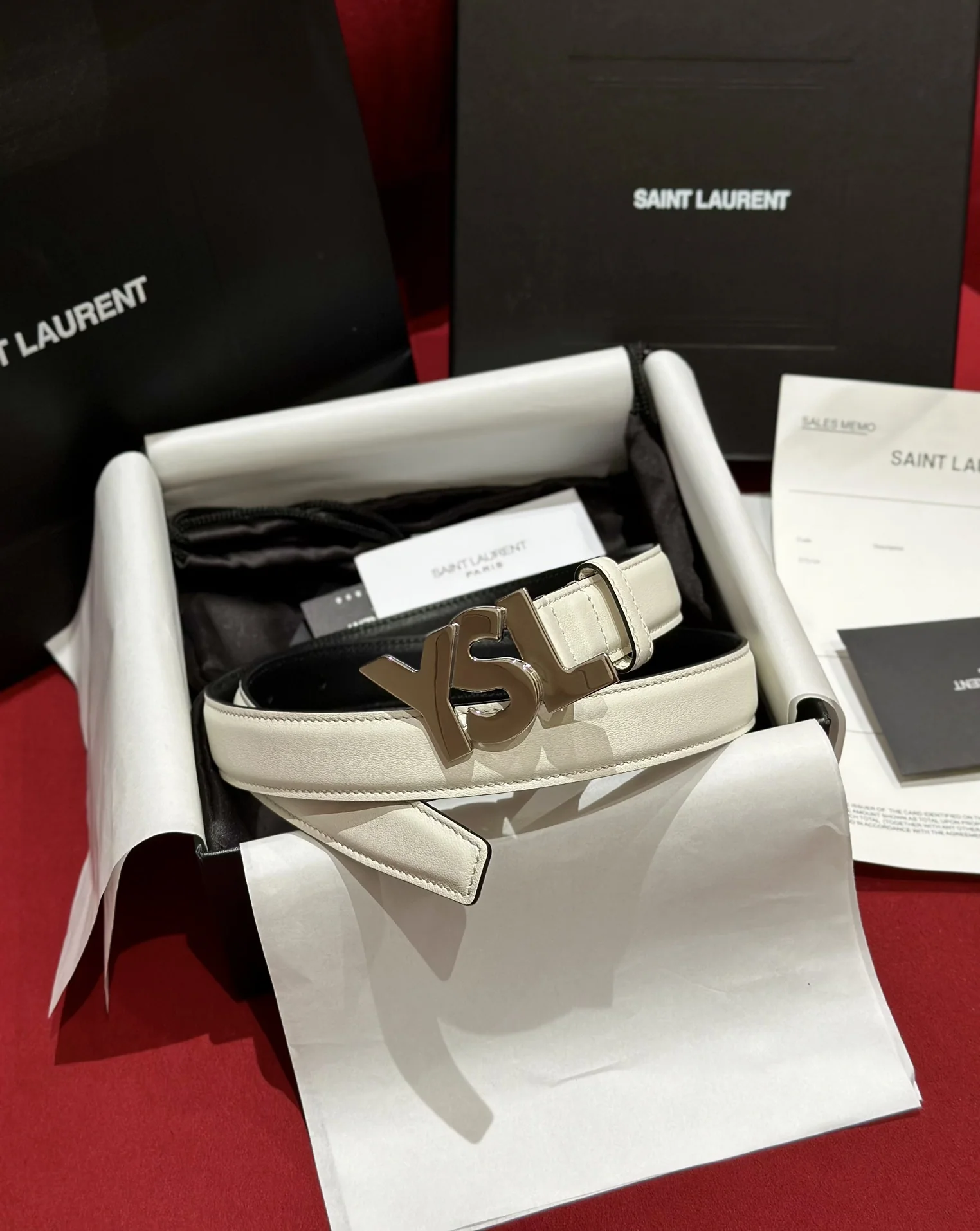 생로랑 YSL 금속 버클 양면 카프스킨 벨트 174490
