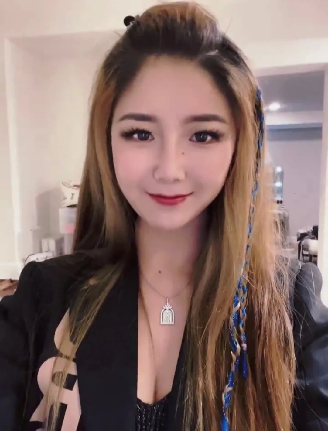 해리윈스턴 라운드 브릴리언트 바게트 큐빅 목걸이 상세 이미지 4