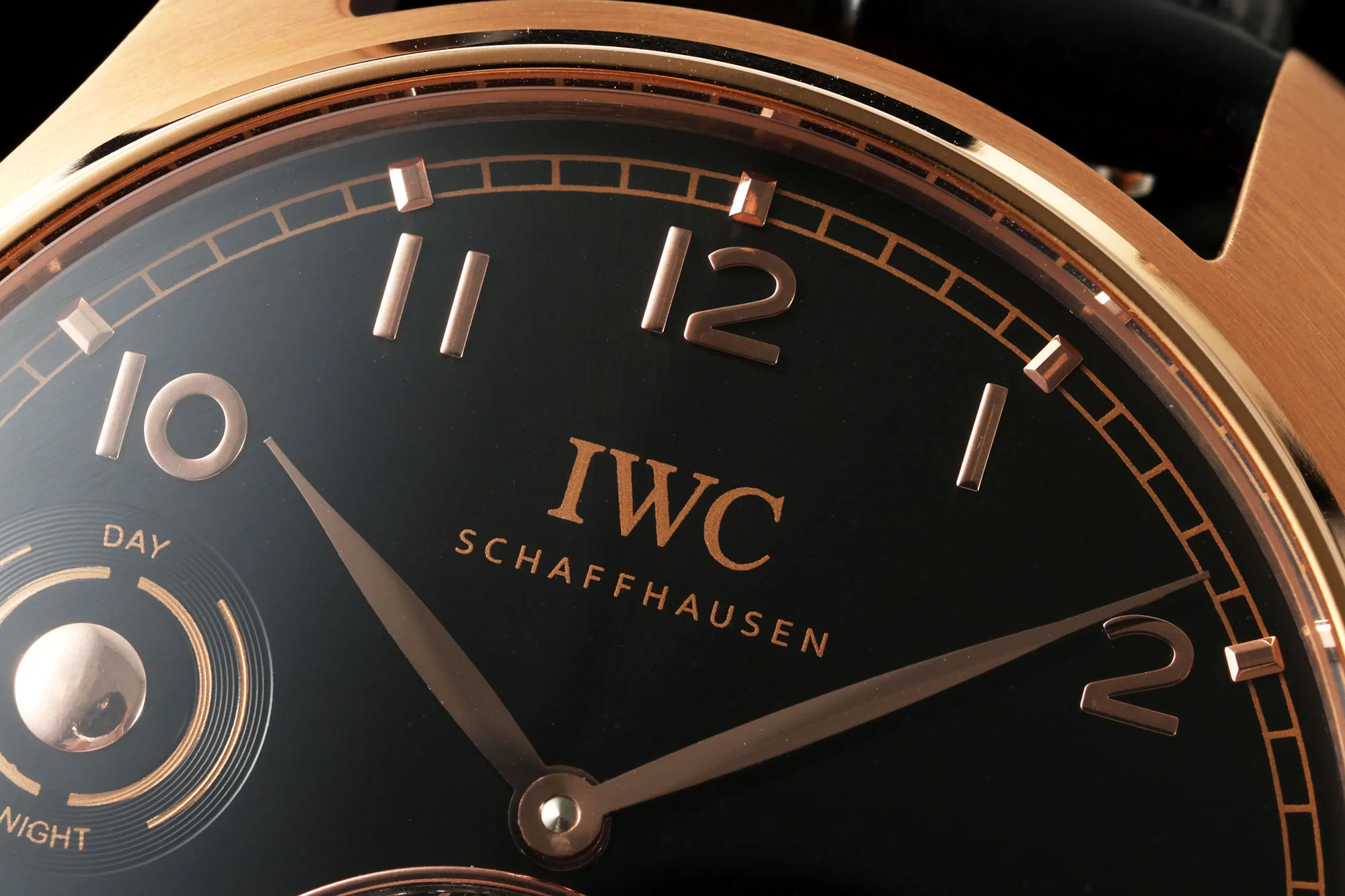 IWC 포르투기저 투르비용 시계 상세 이미지 4