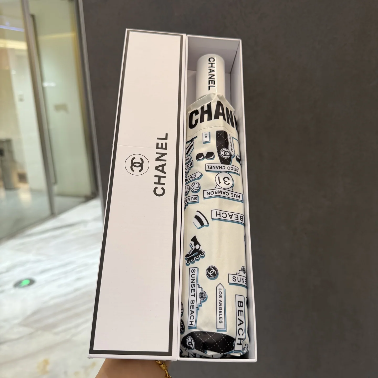 샤넬 삼단 자동 접이식 우산 상세 이미지 1