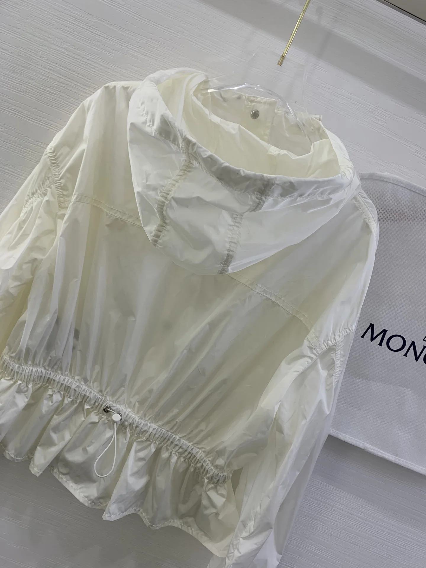 몽클레어 여성 후드 나일론 재킷 6519 상세 이미지 6