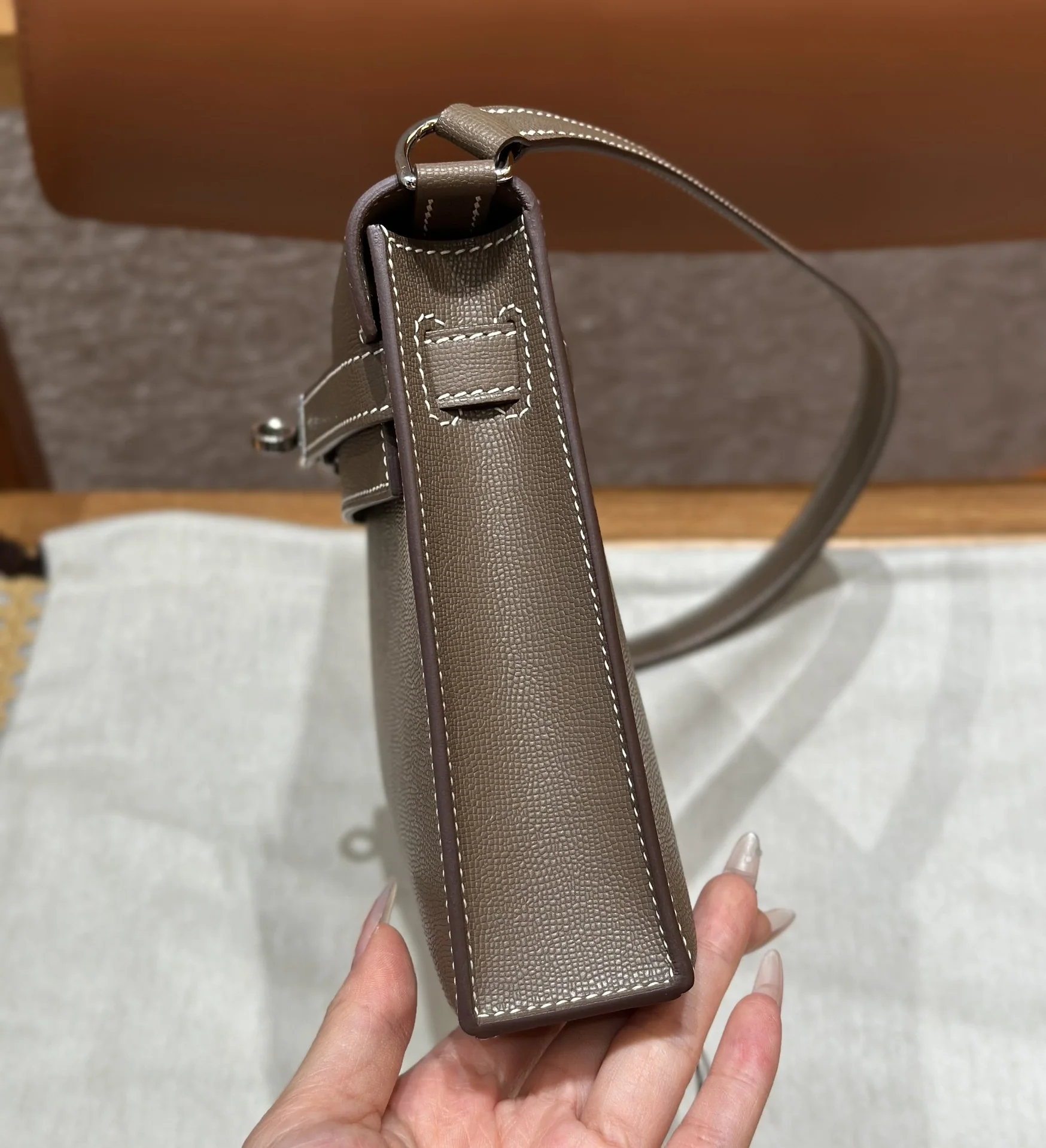 에르메스 켈리 엘란 언더암 가방 상세 이미지 3