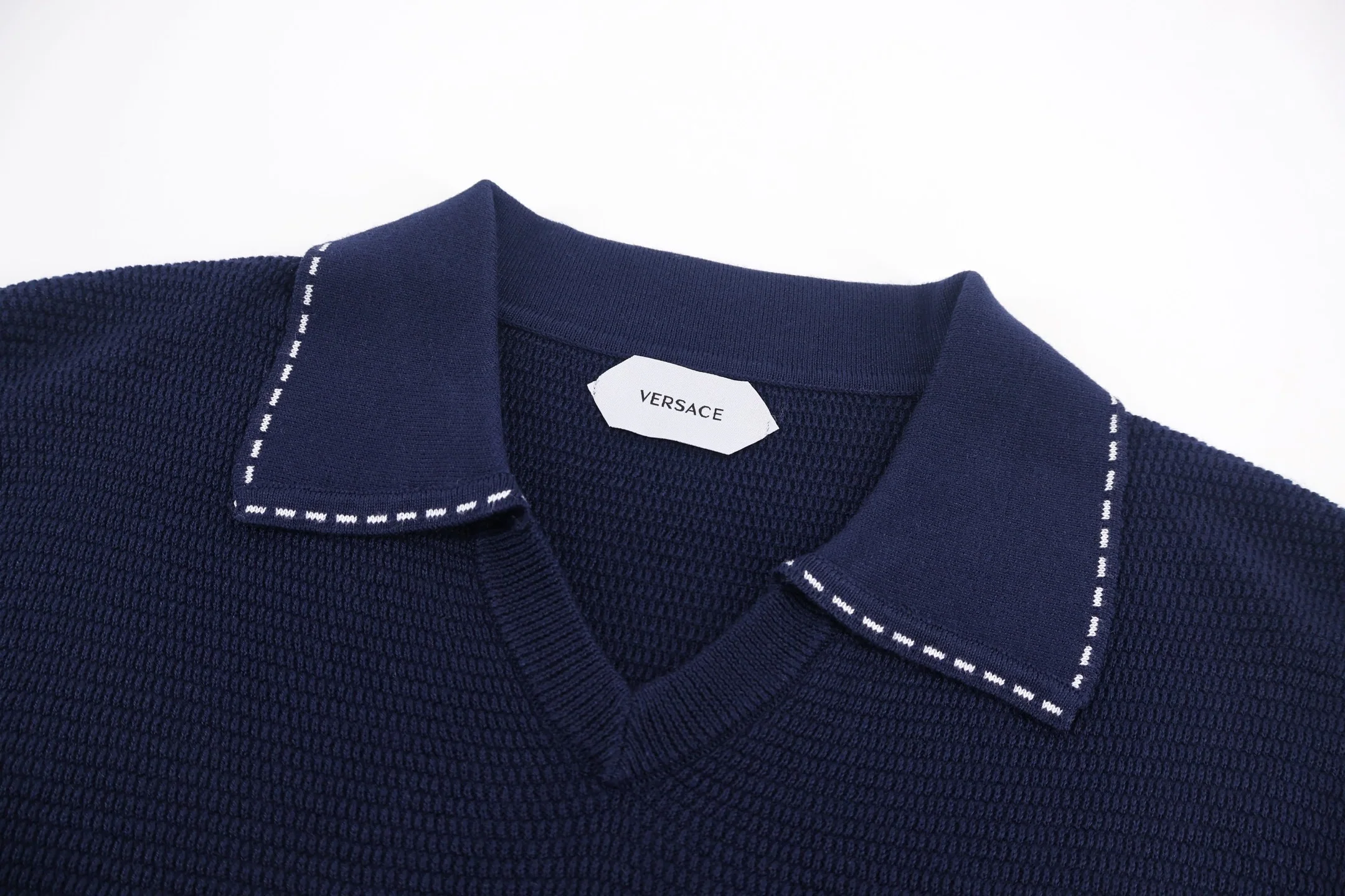 베르사체 시걸 카라 자카드 니트 반팔 폴로셔츠 상세 이미지 3