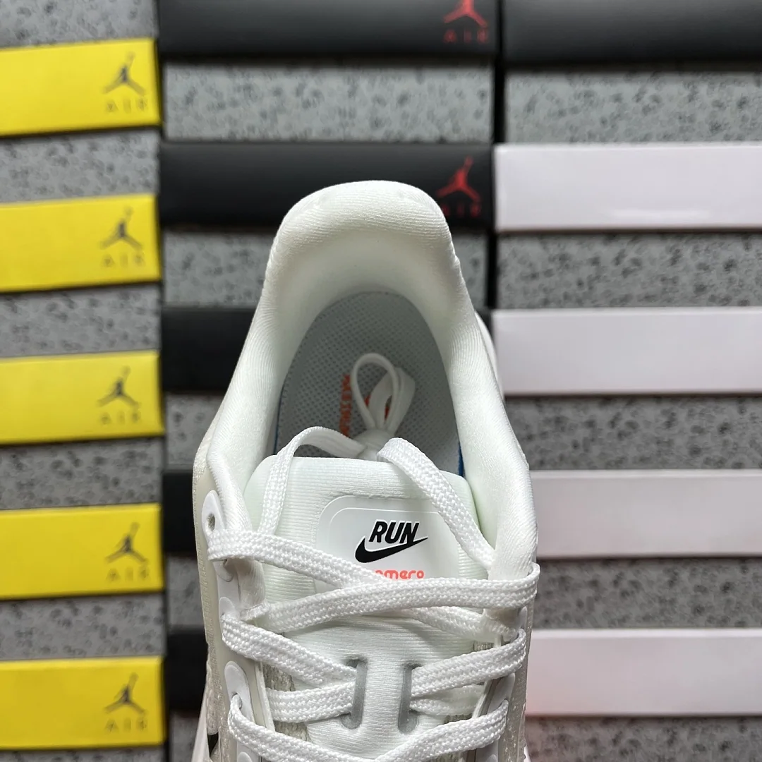 나이키 [CG] 보메로 프리미엄 HQ2050-103 201983 Nike Vomero Premium White Bright Crimson 상세 이미지 8