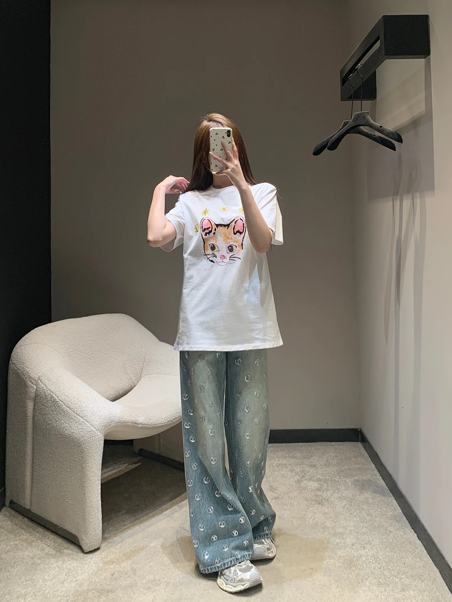 구찌 고양이 무늬 별 자수 여성 반팔 티셔츠 26 SS 상세 이미지 6