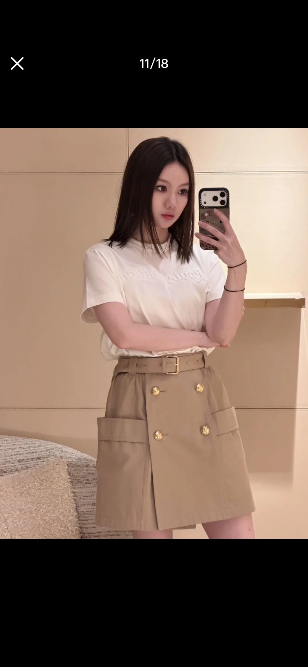 루이비통 엠보스 로고 여성 반팔 티셔츠 상세 이미지 1