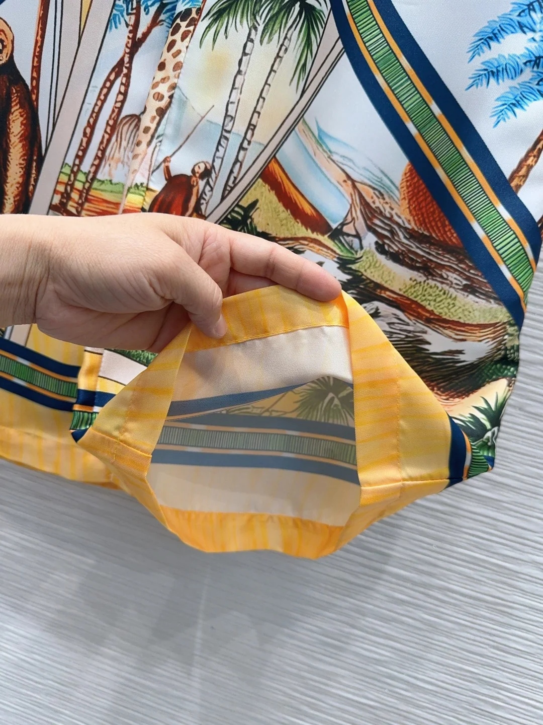 구찌 실크 원단 여성 바지 2026 SS 상세 이미지 5