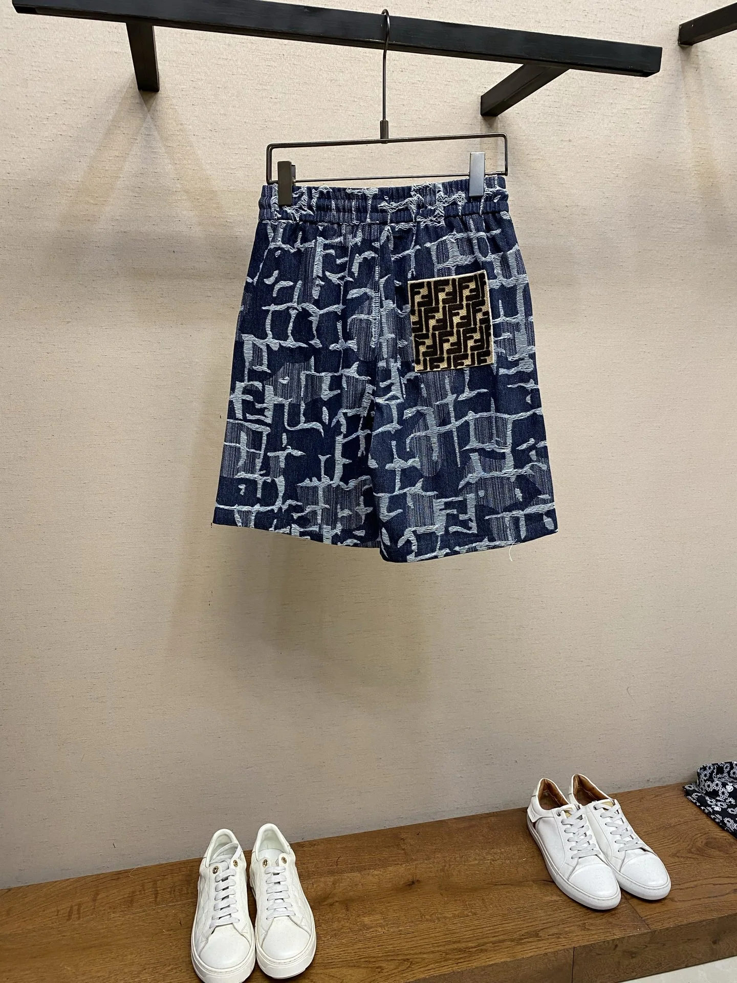 펜디 남성 반바지 53063 Fendi Shorts 상세 이미지 2