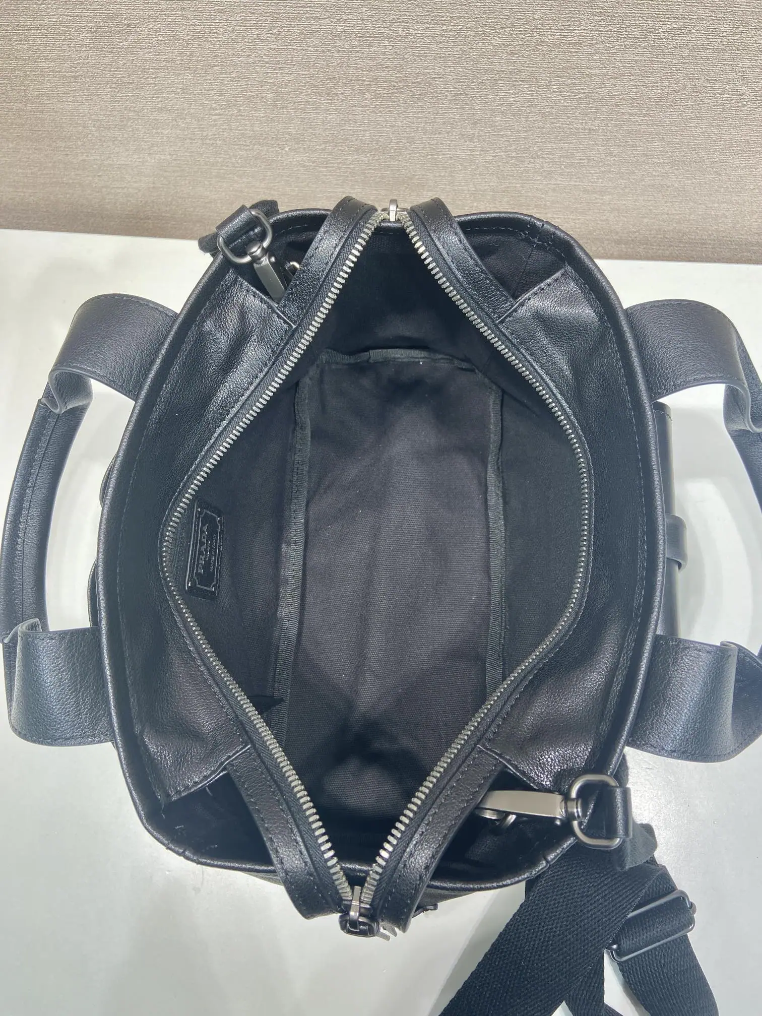 프라다 가죽 루트 백 숄더 가방 1BG660 상세 이미지 9