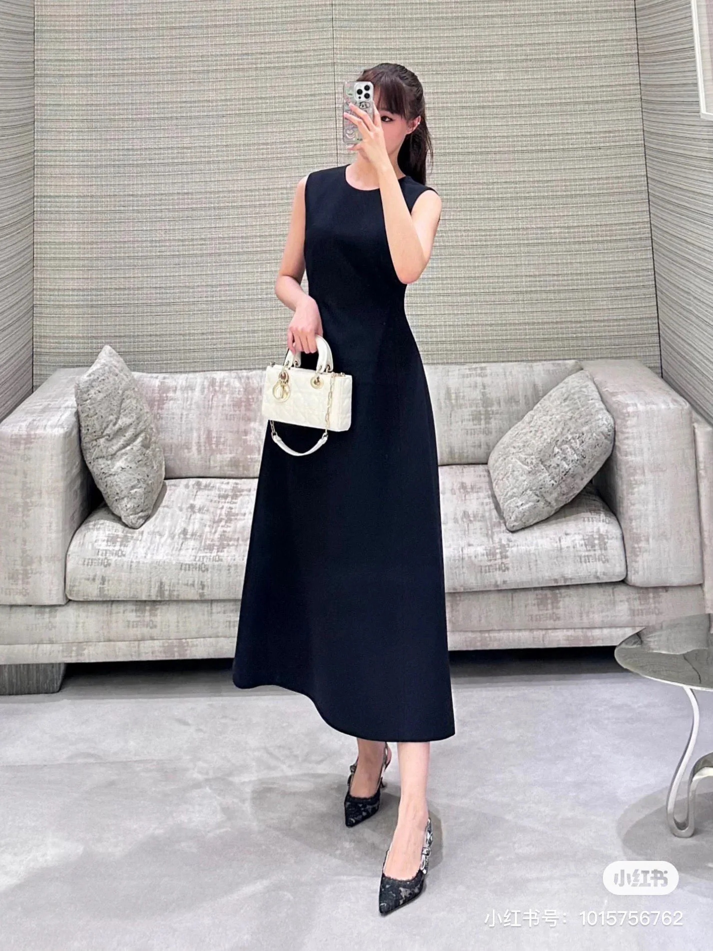 디올 민소매 드레이프 원피스 2025 FW 상세 이미지 8