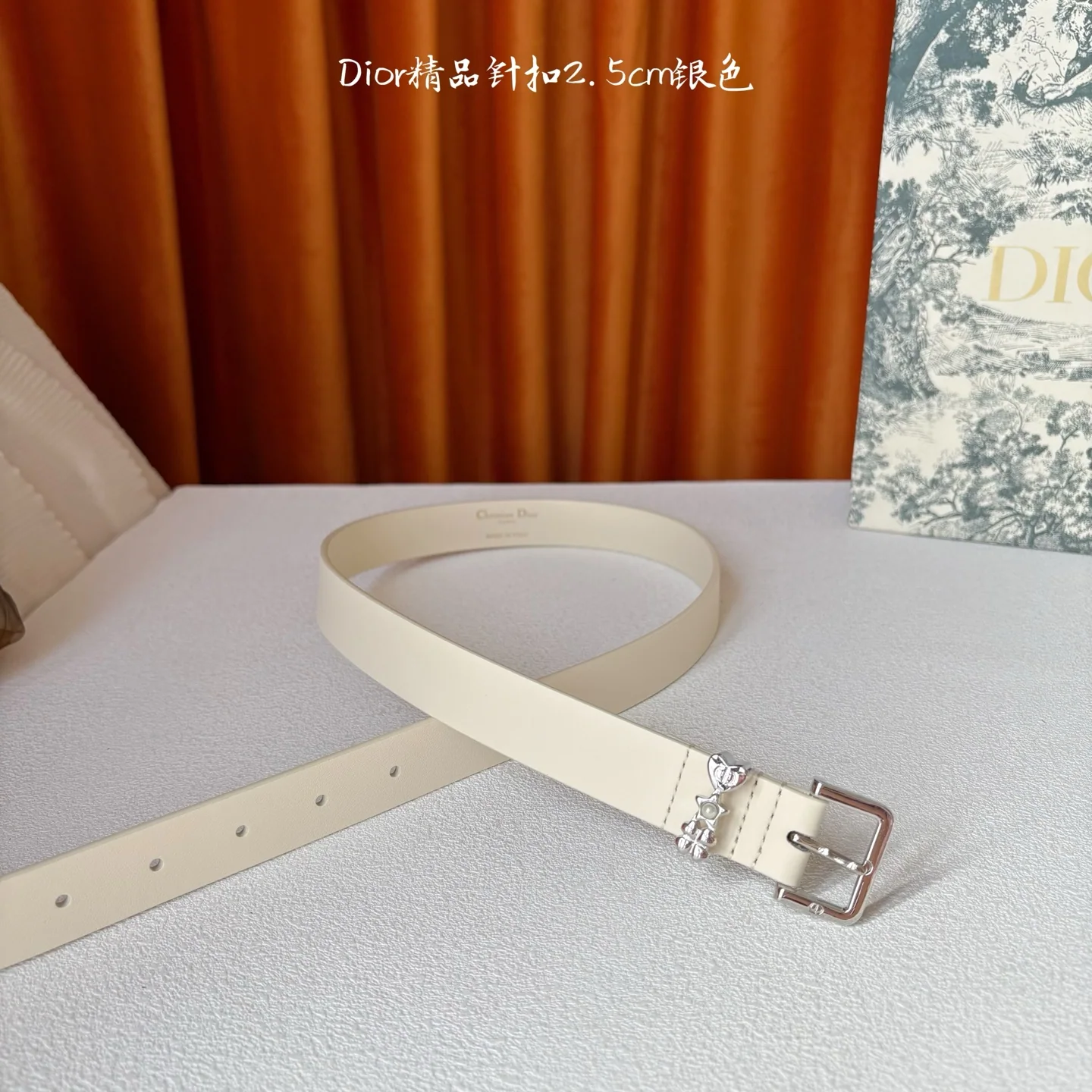디올 블랙 카프스킨 CD 버클 벨트 상세 이미지 3