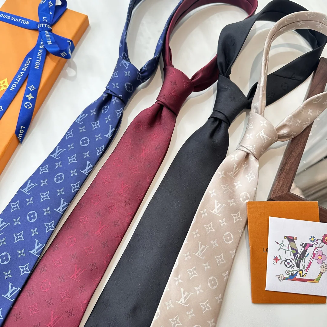 루이비통 다미에 패턴 실크 넥타이 상세 이미지 1