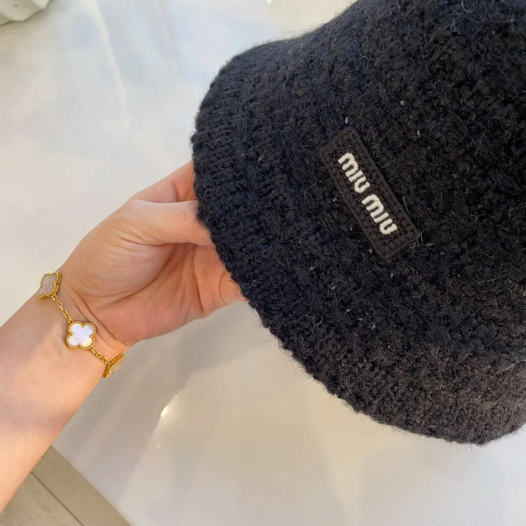 미우미우 모자 81249 Miu Miu Cap 상세 이미지 6
