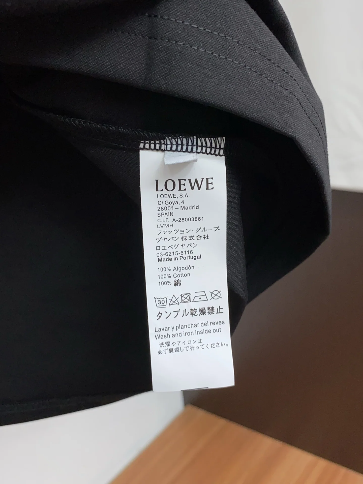 로에베 남성 크루넥 반팔 티셔츠 2026 FW 상세 이미지 6