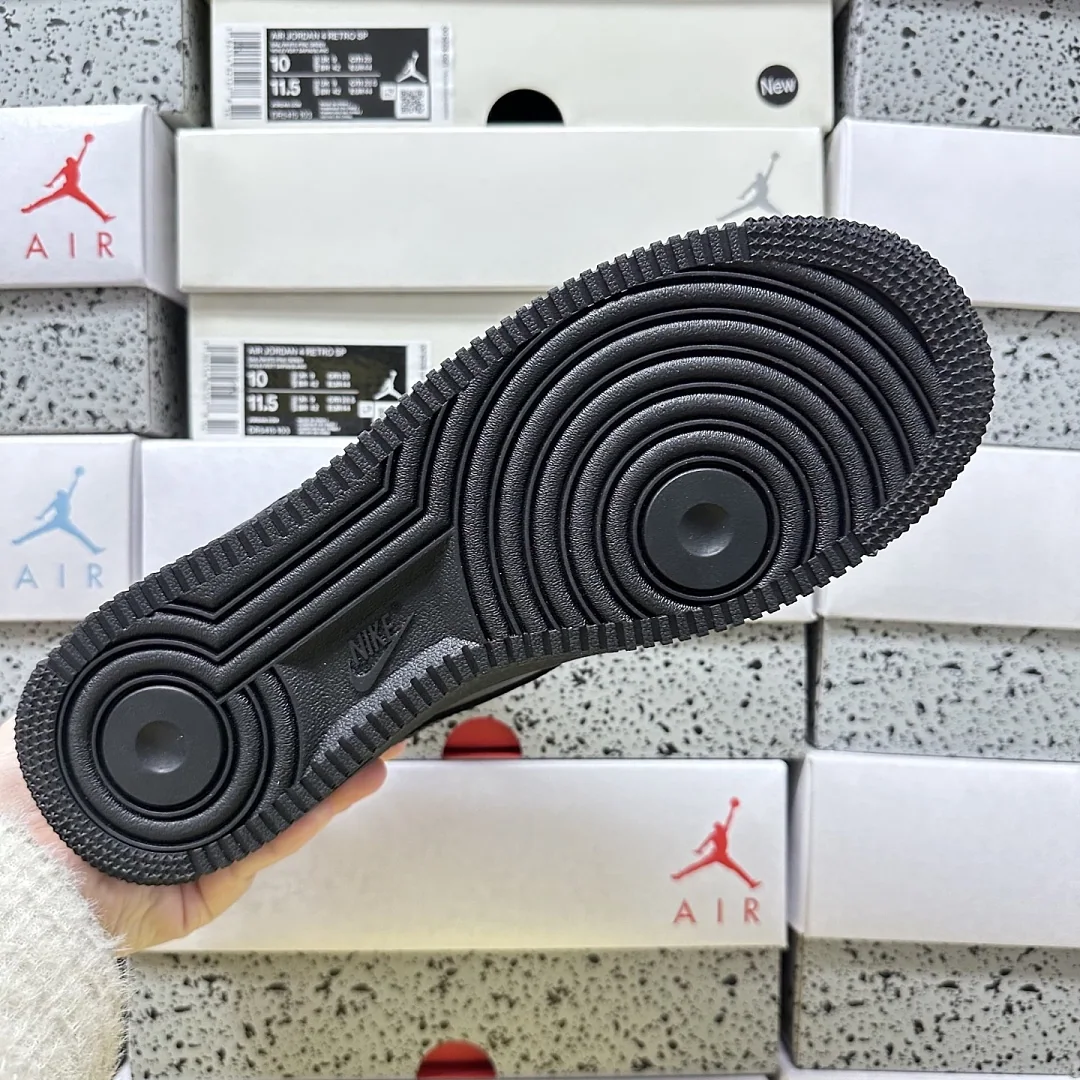 나이키 [XY/PB] 에어 포스 1 로우 CW2288-001 201726 Nike Air Force 1 Low '07 Black 상세 이미지 6