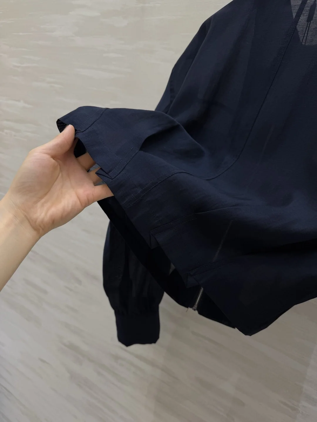 프라다 린넨 혼방 스탠드 카라 여성 자켓 상세 이미지 8