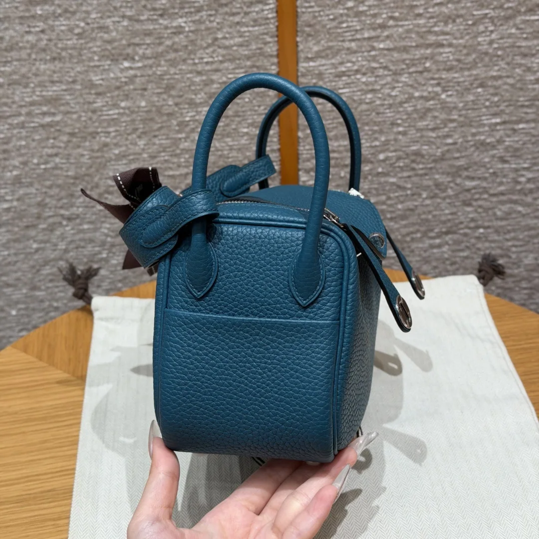 에르메스 린디 19 cm 가방 상세 이미지 3