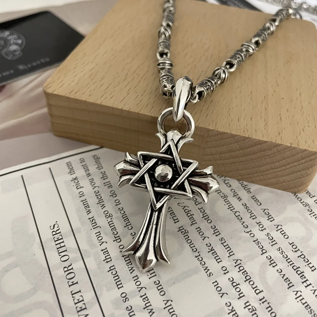 크롬하츠 클래식 레트로 라지 크로스 목걸이 상세 이미지 3
