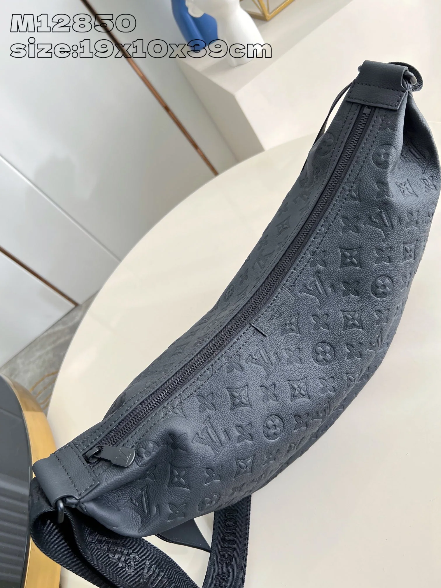 루이비통 모노그램 섀도우 소가죽 호보 가방 M12850 상세 이미지 7