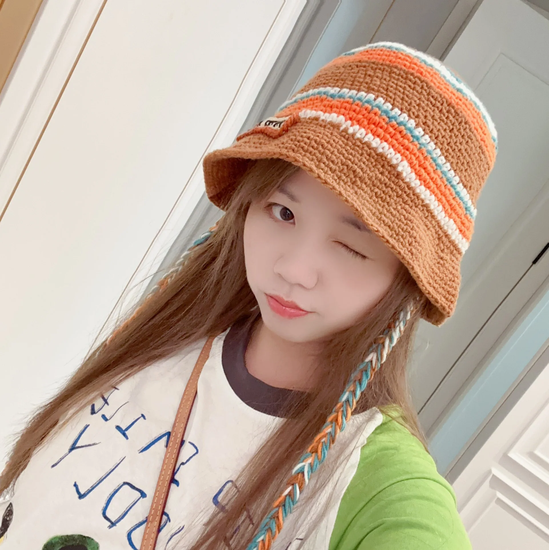 미우미우 모자 81137 Miu Miu Cap 상세 이미지 2