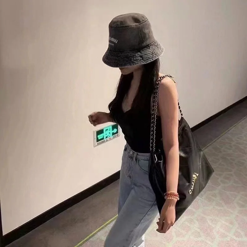 미우미우 데님 버킷햇 상세 이미지 4