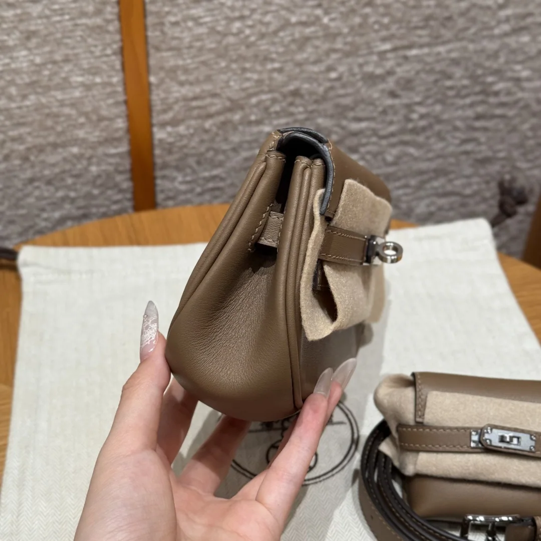 에르메스 켈리 무브 만두형 가방 상세 이미지 3