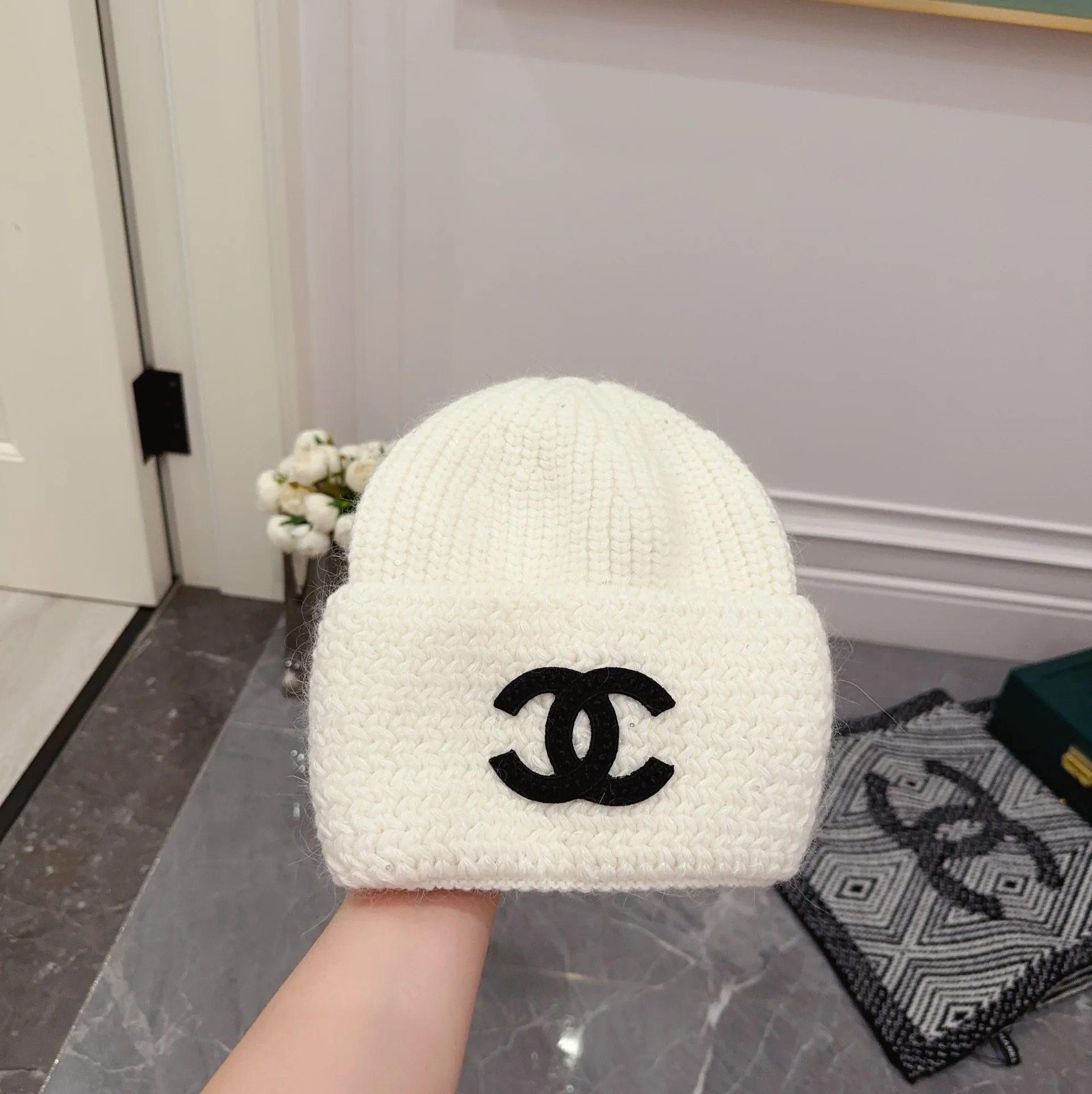 미우미우 모자 79435 Miu Miu Cap 상세 이미지 5