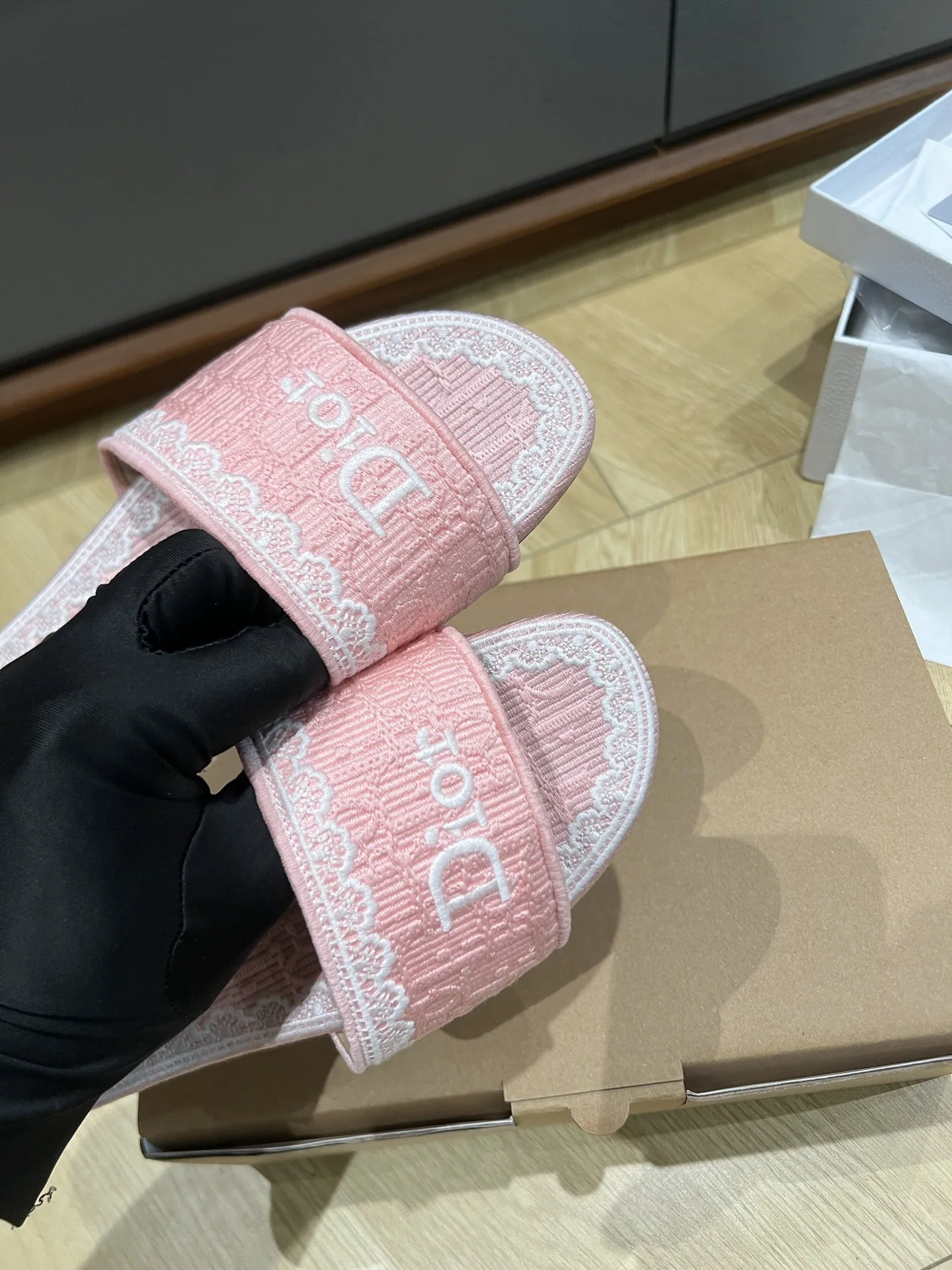 디올 자수 자카드 샌들 상세 이미지 8