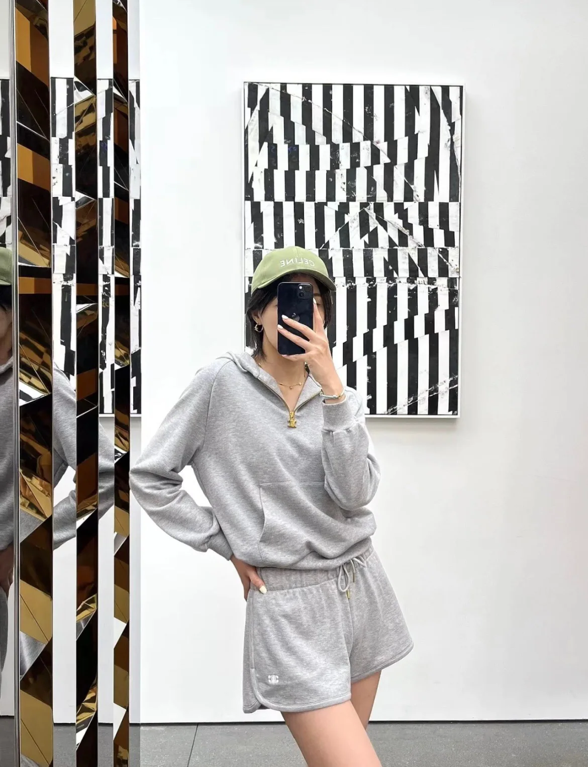 셀린느 개선문 오프셋 귀걸이 상세 이미지 9