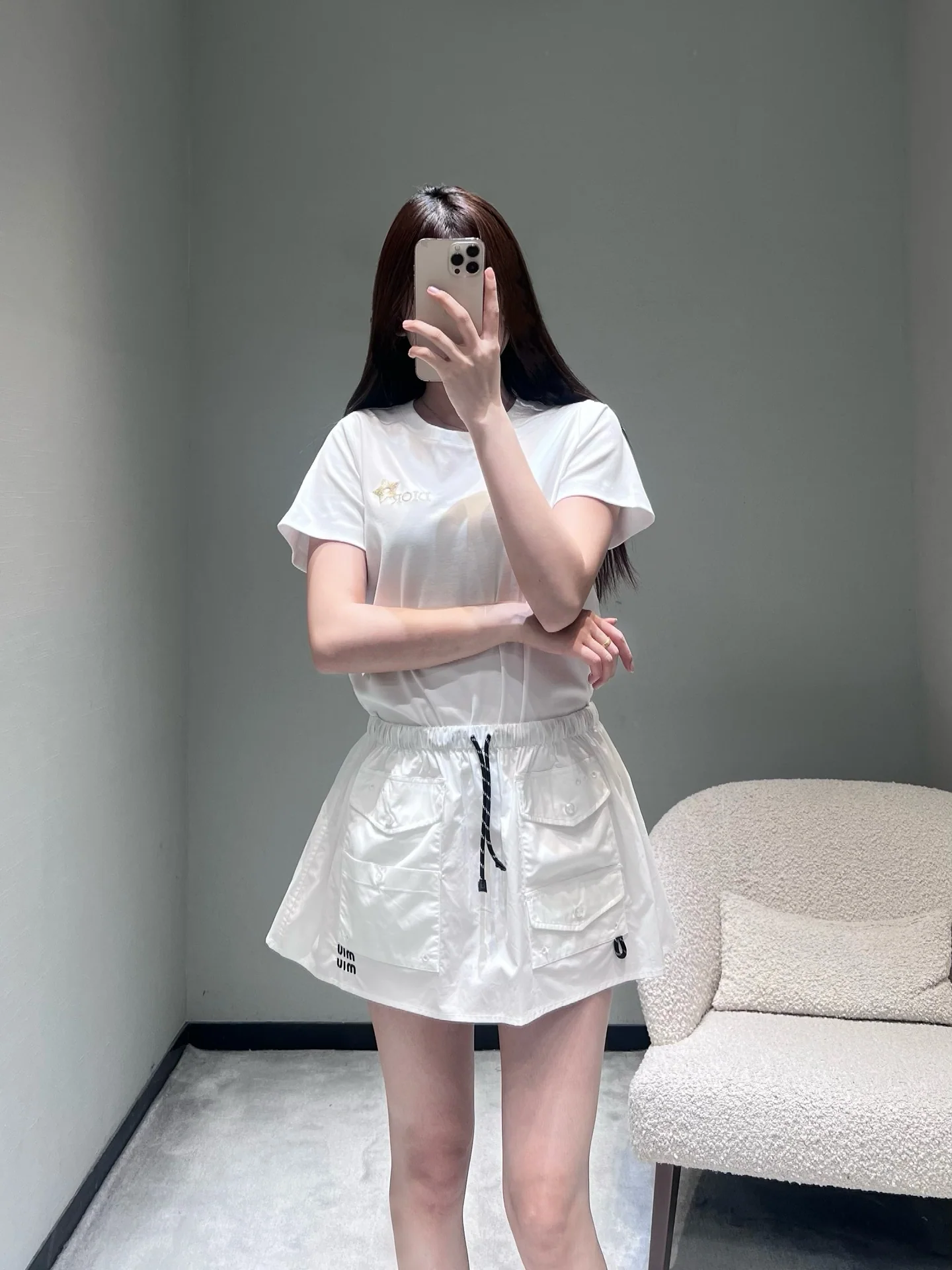 디올 스타 자수 라운드넥 여성 반팔 티셔츠 상세 이미지 3