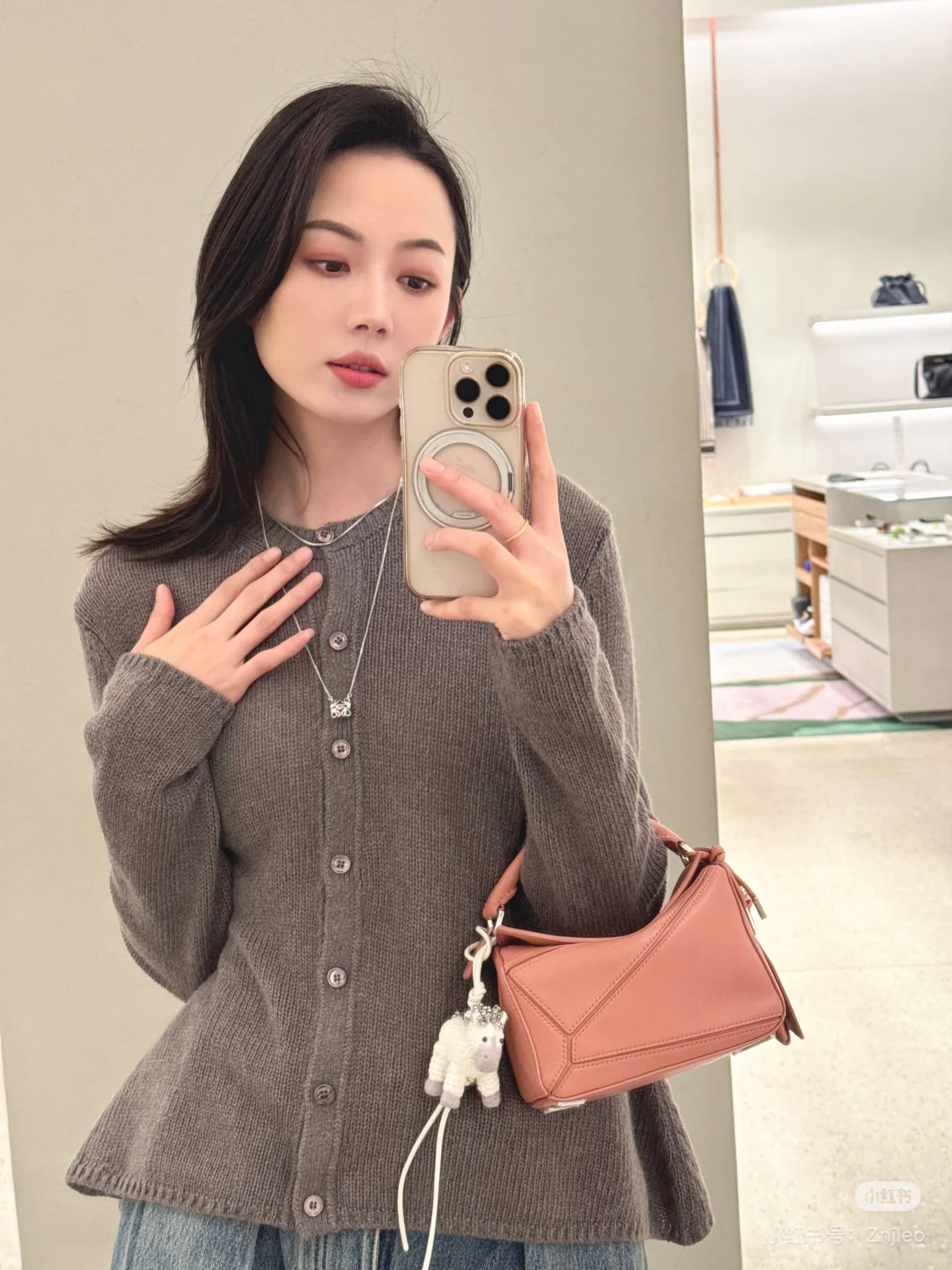 로에베 캐시미어 시스루 버튼 가디건 상세 이미지 6