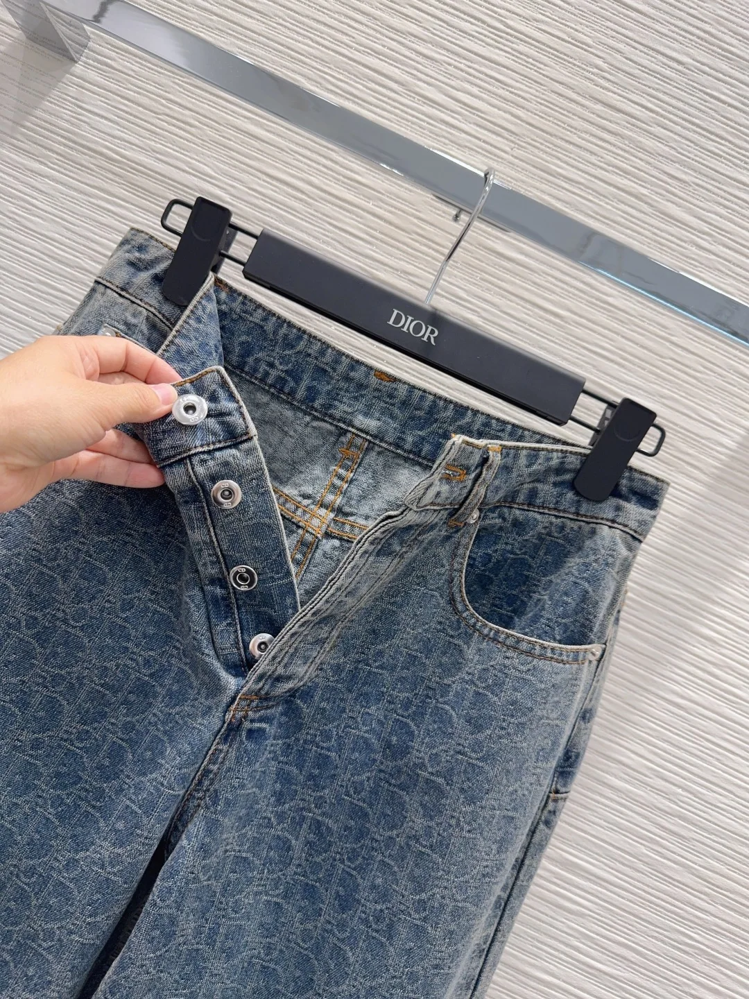 디올 데님 구조적 여성 바지 상세 이미지 5