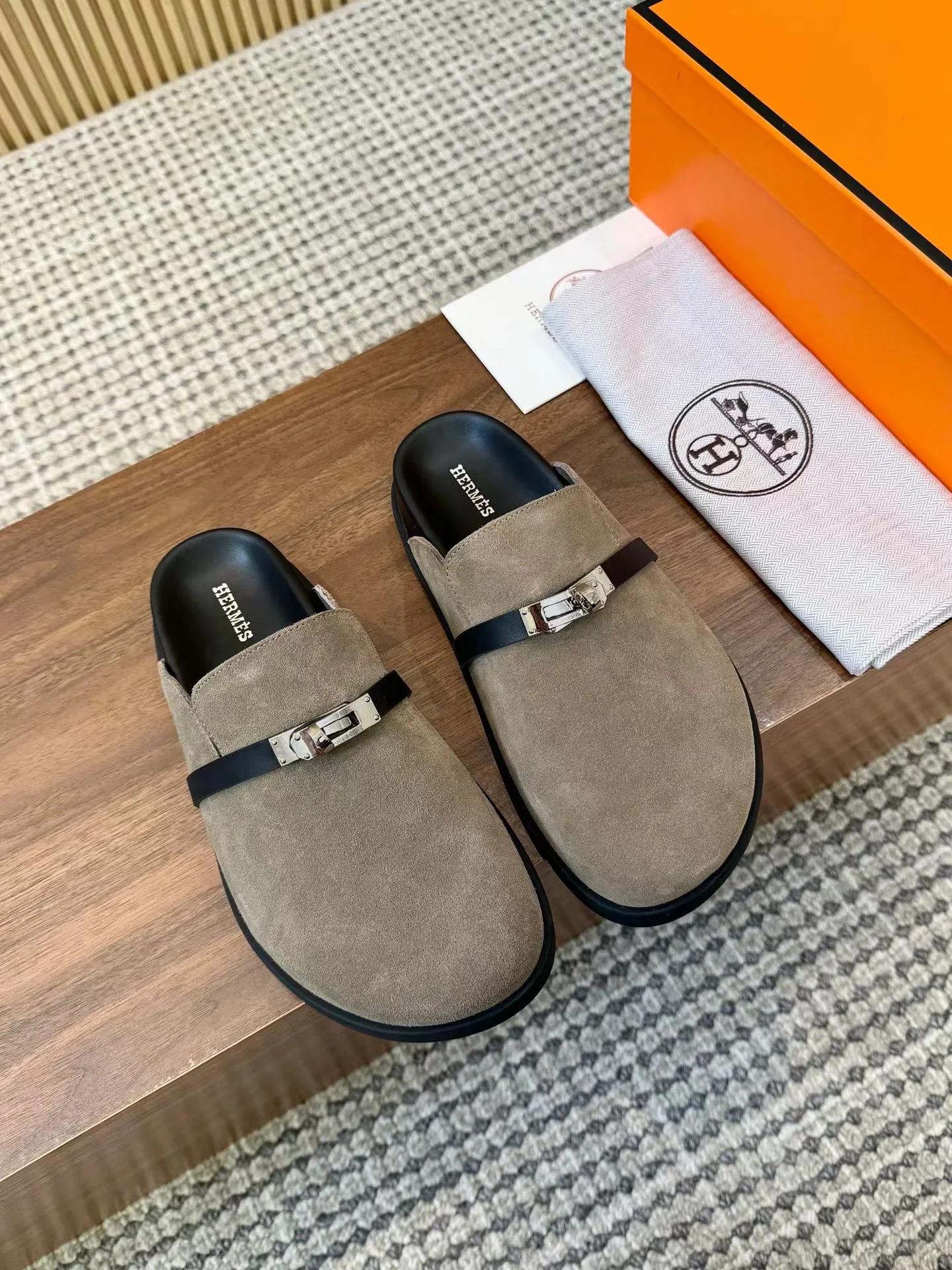 에르메스 샌들 여성 램스킨 158629