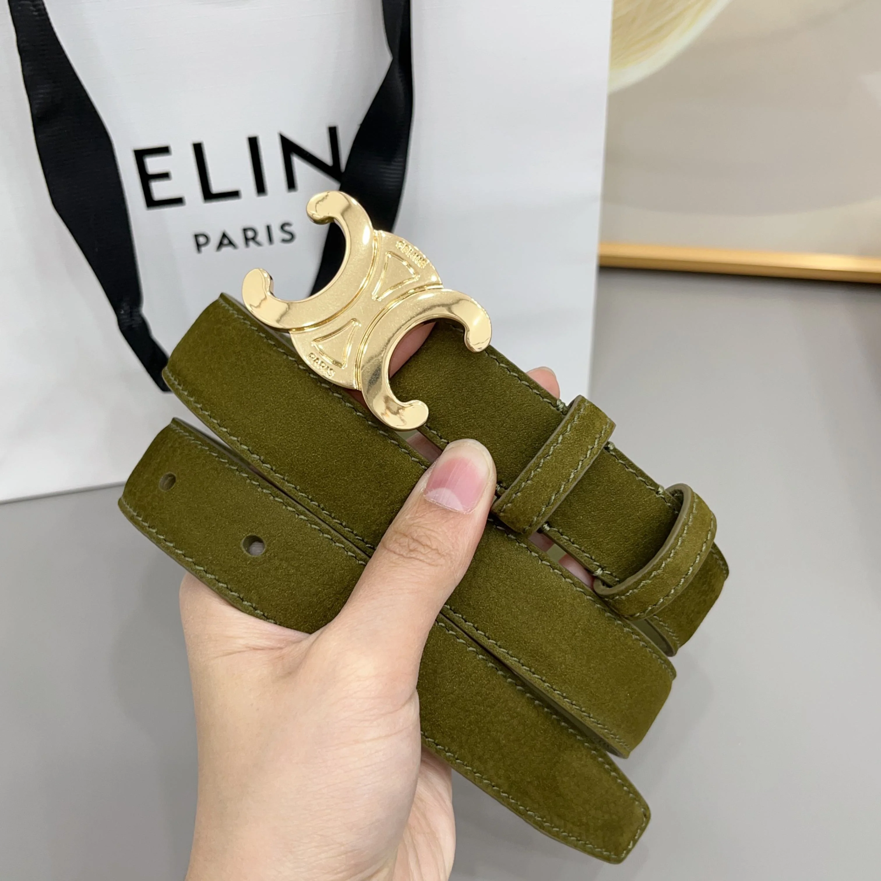 셀린느 스웨이드 개선문 엠블럼 벨트 상세 이미지 6