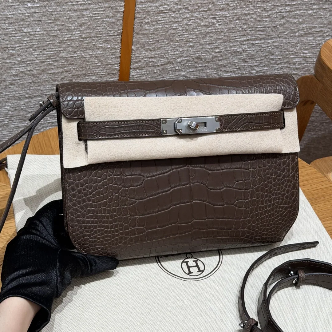 에르메스 켈리 매트 악어가죽 클러치백 25 CM 144875