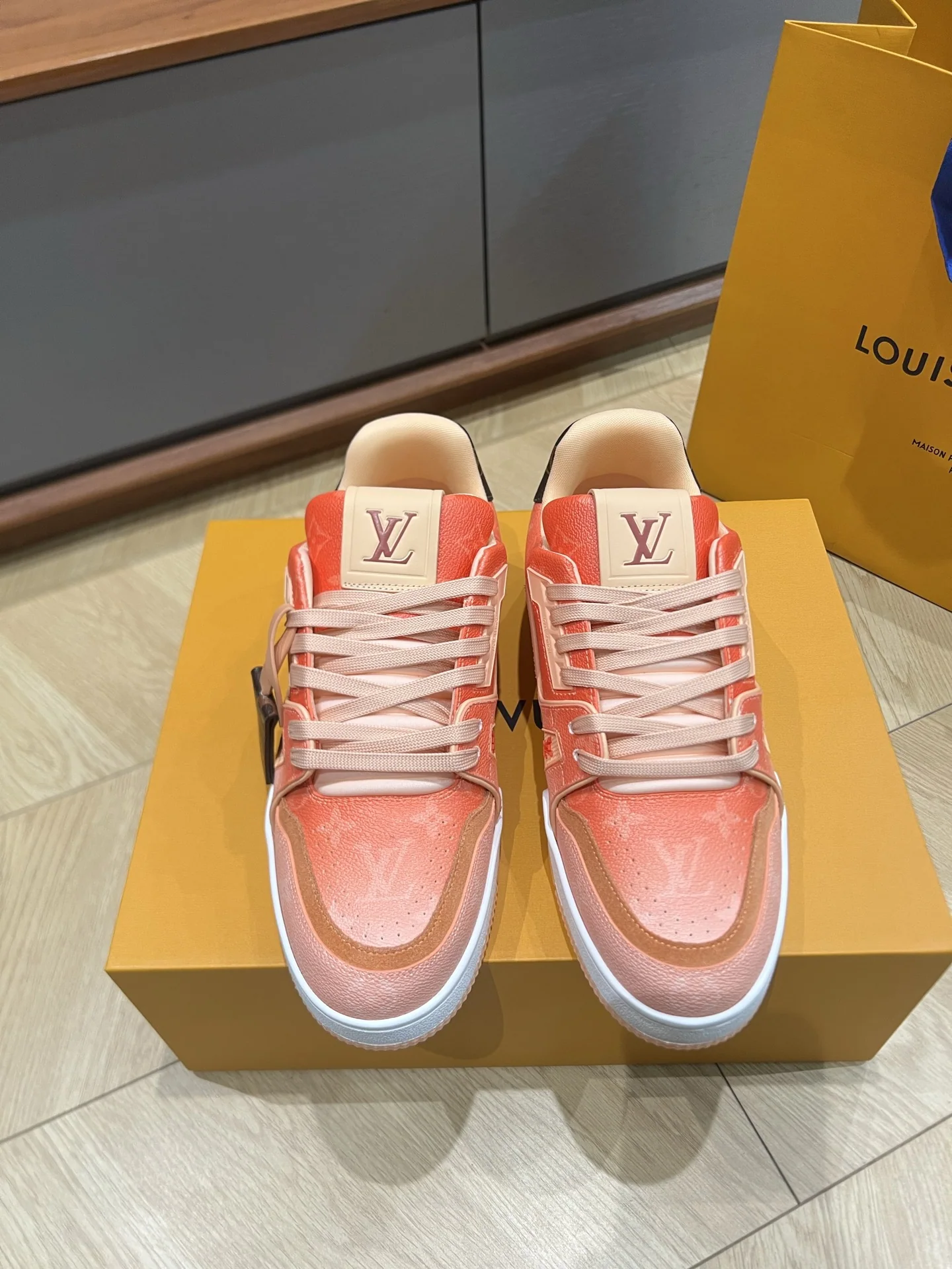 루이비통 LV 26 트레이너 신발 상세 이미지 2