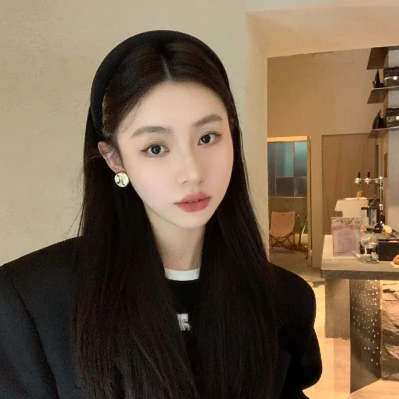 셀린느 라운드 에나멜 개선문 귀걸이 상세 이미지 9