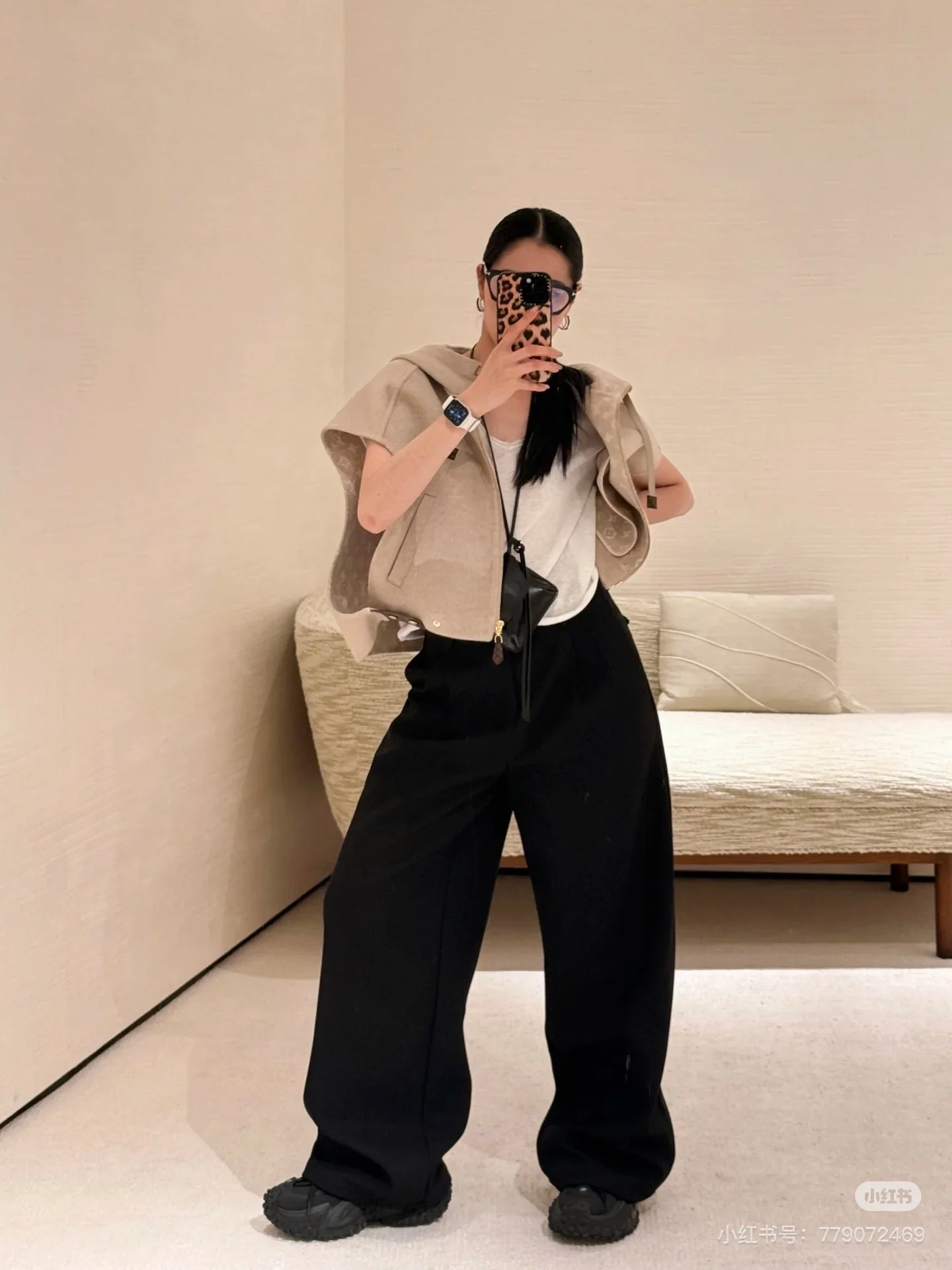 루이비통 오트밀 모노그램 울 자카드 여성 자켓 2025 SS 상세 이미지 8