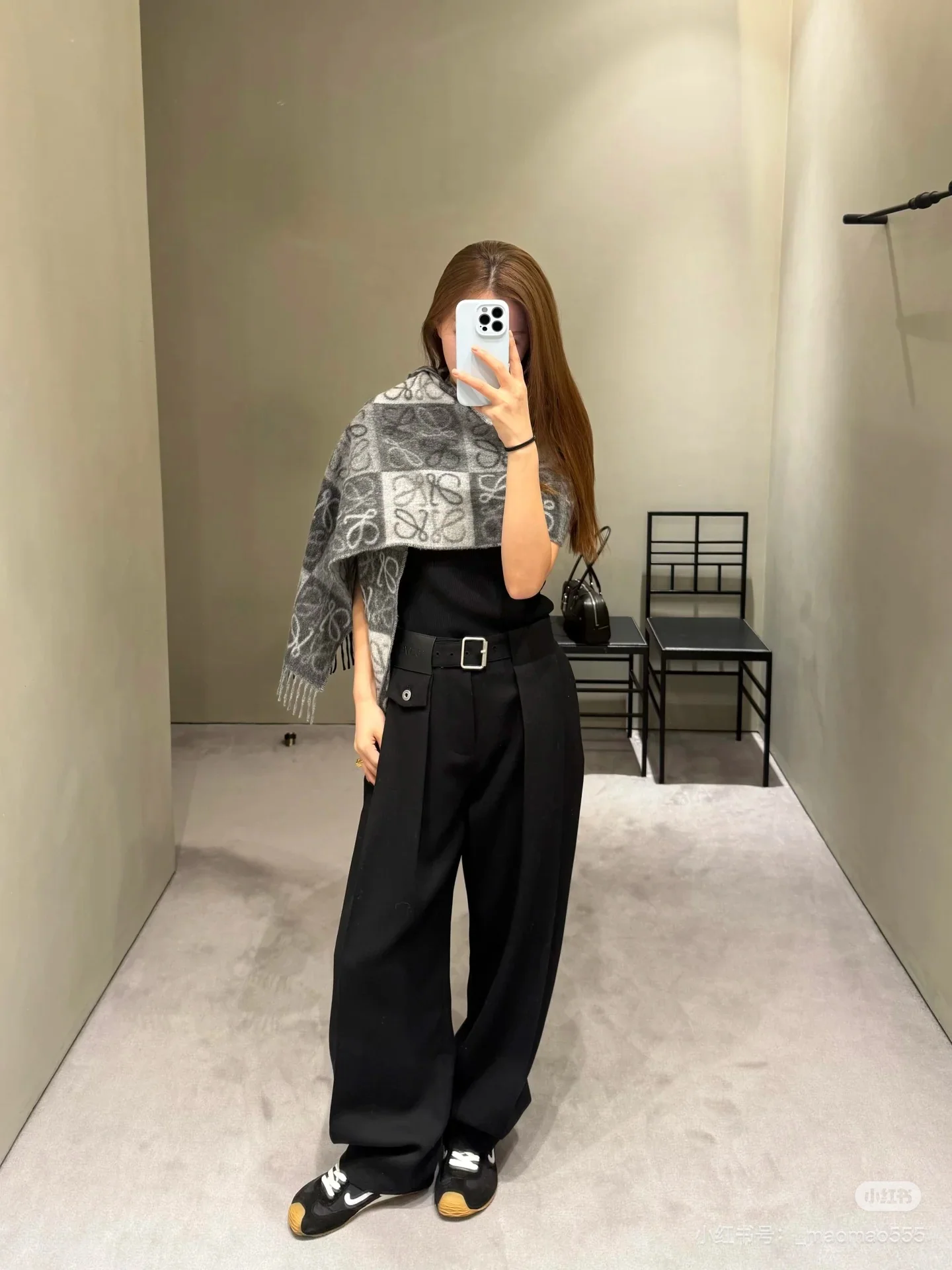 로에베 플리츠 와이드 레그 여성 바지 26 SS 상세 이미지 6