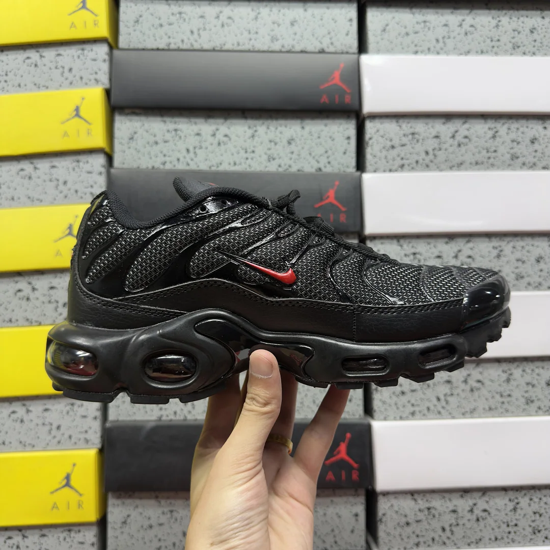 나이키 [BD] 에어 맥스 플러스 DO6383-001 201863 Nike Air Max Plus Metal Mesh Black Red 상세 이미지 8