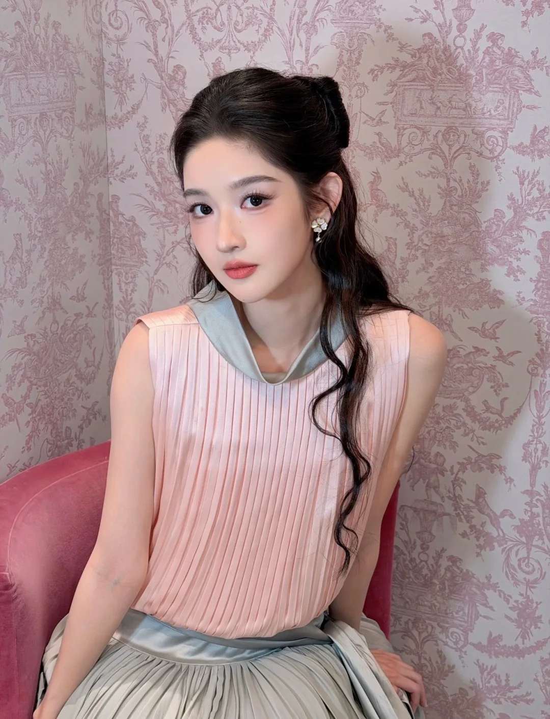 디올 머더오브펄 클로버 비대칭 진주 귀걸이 상세 이미지 3