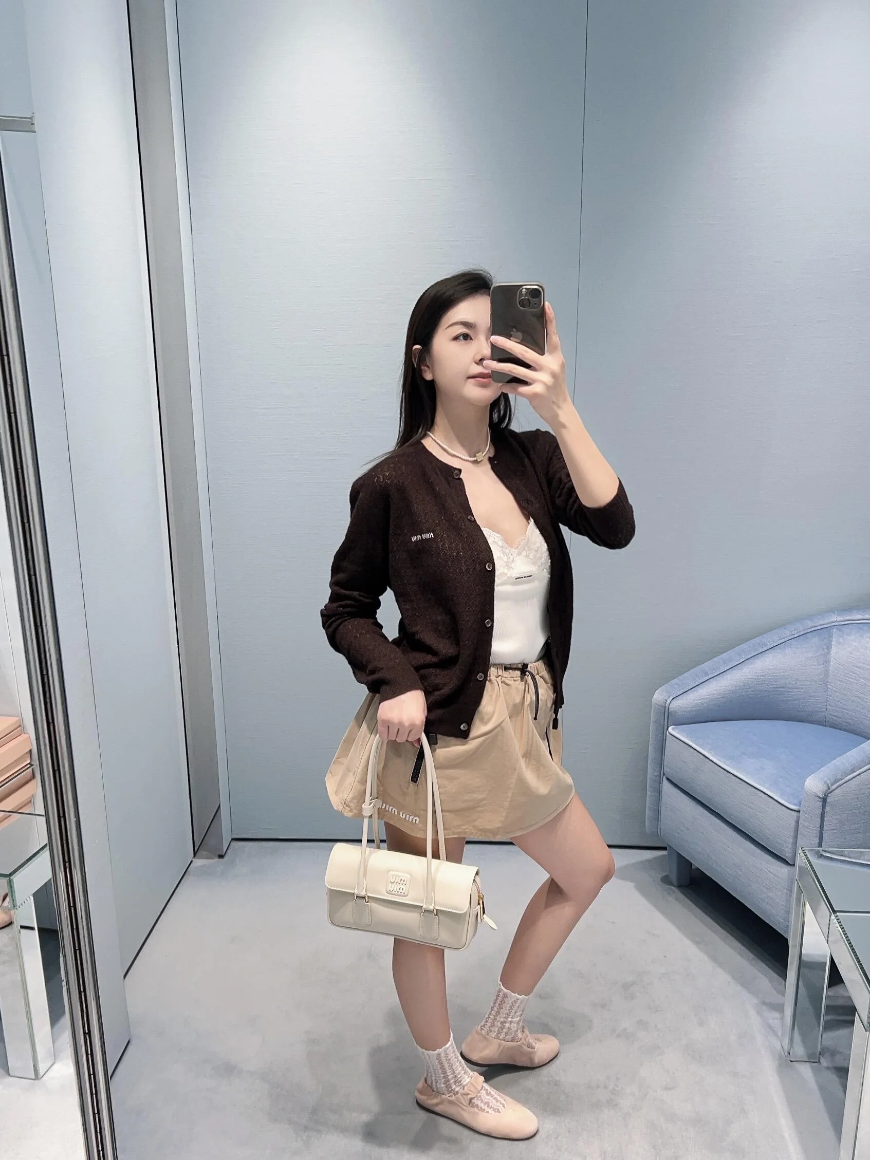 미우미우 오픈워크 크롭 가디건 상세 이미지 3