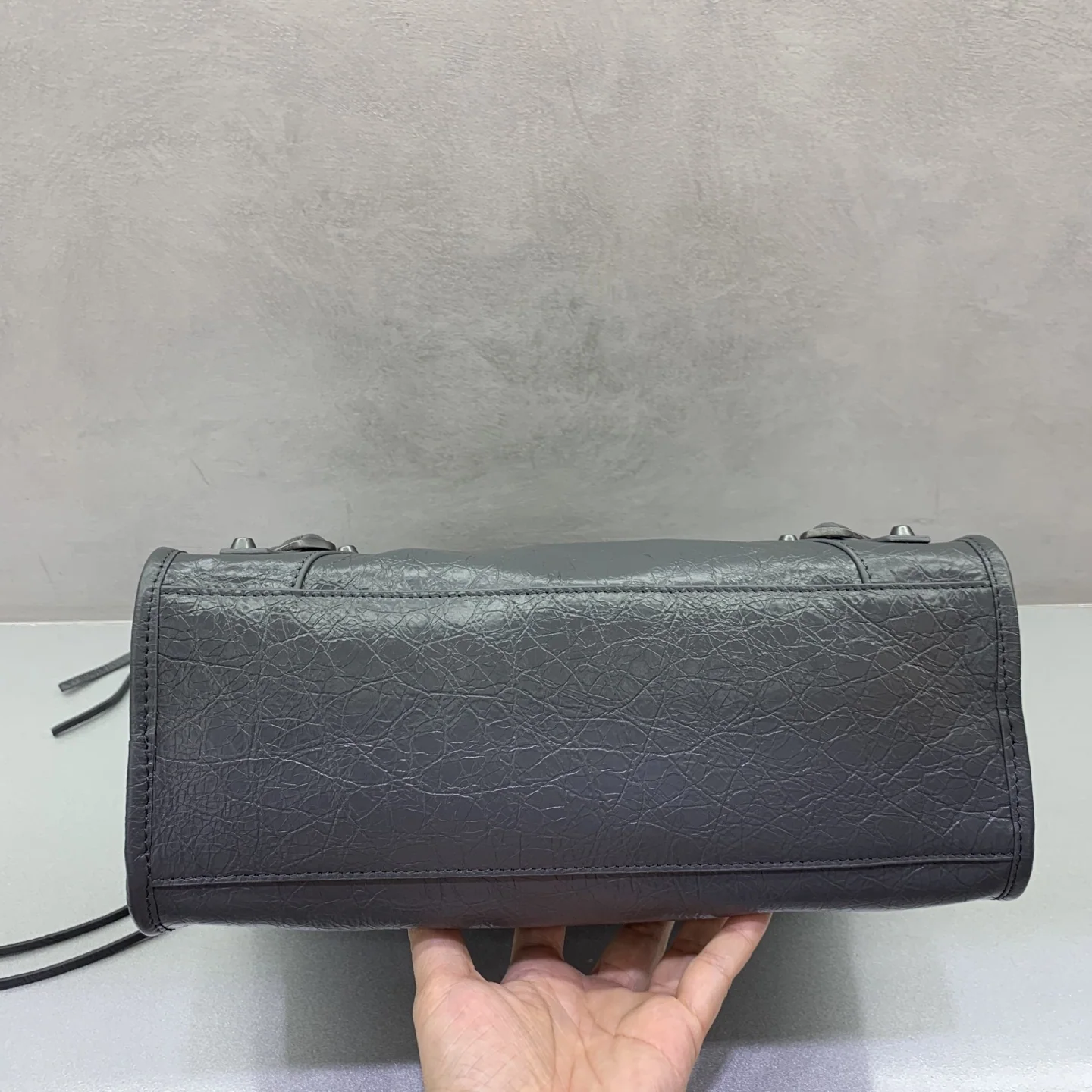 발렌시아가 르 시티 미디엄 가방 0846691080 상세 이미지 4