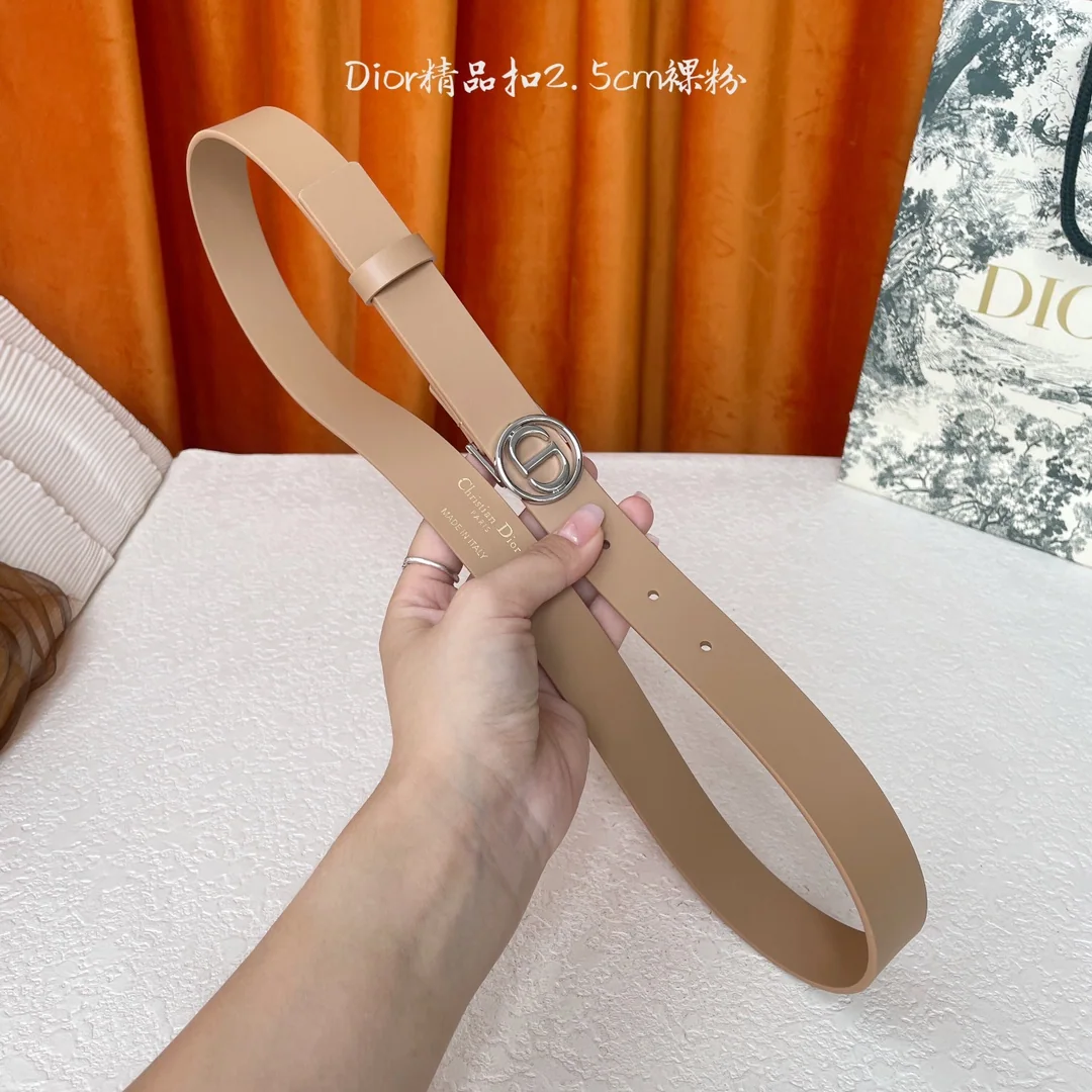 디올 골드 메탈 CD 버클 카프스킨 벨트 상세 이미지 6